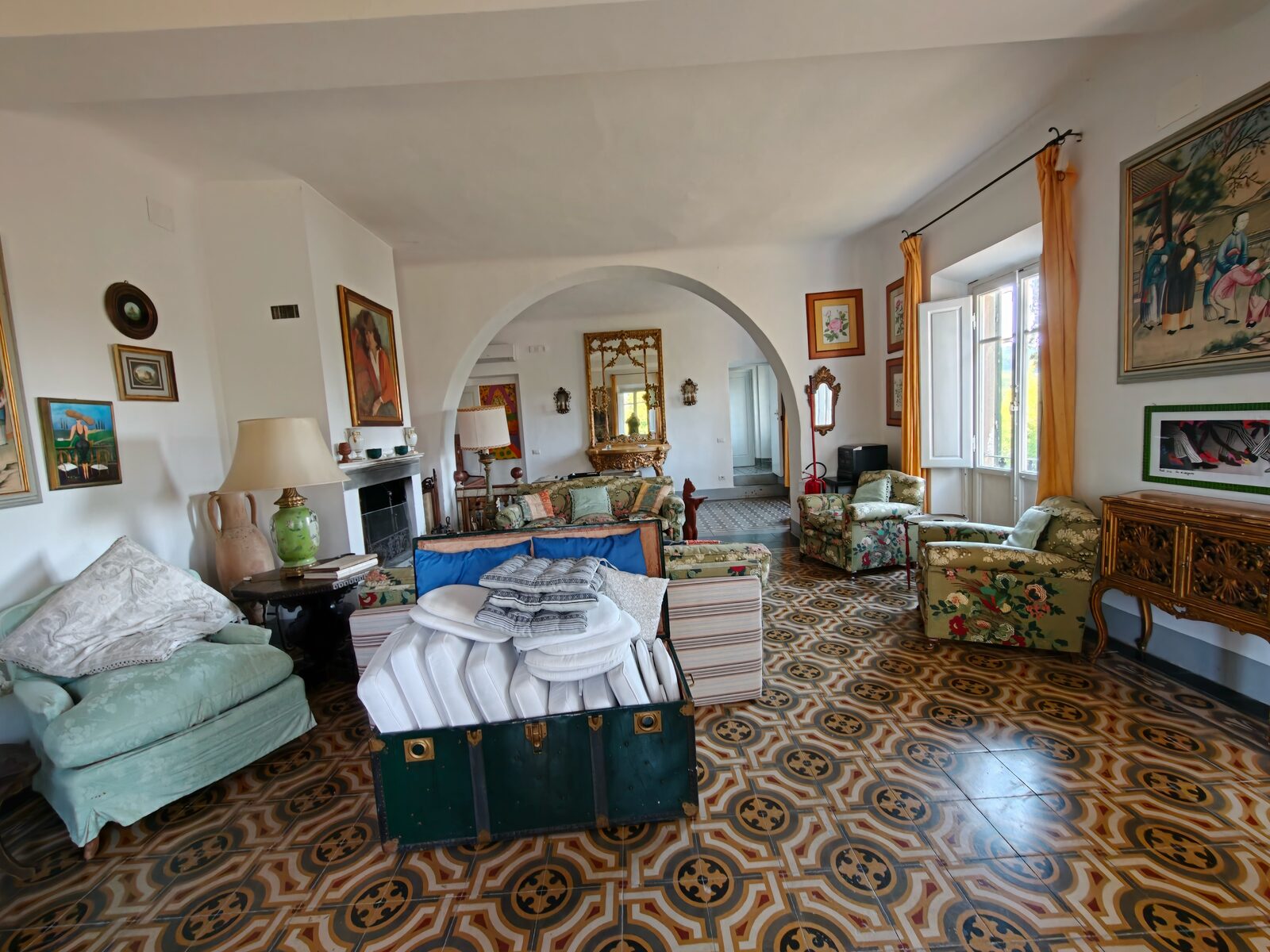 Living room with antique sofas